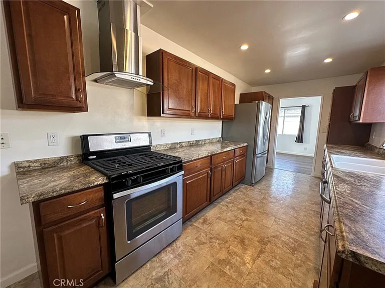 4587 W 142nd St — Photo 15