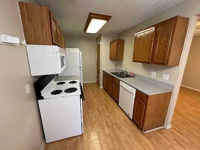 1636-B Post Rd #1 — Photo 7