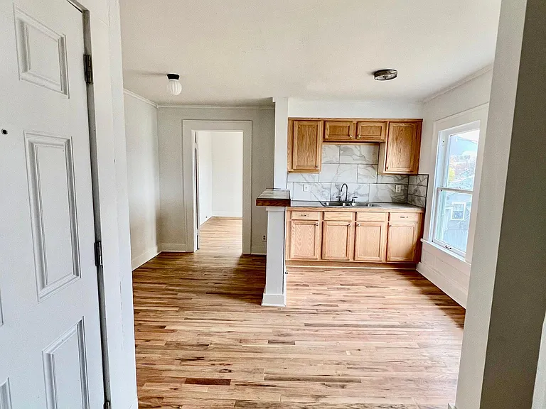 1450 W Myrtle St #2 — Photo 9