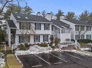412 Ferncrest Ct, Whitehouse Station, NJ 08889