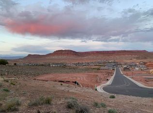 4798 S Barnwood Dr, Washington, UT 84780