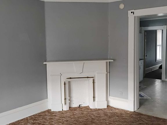 4th image of 674 Walbridge Ave #A