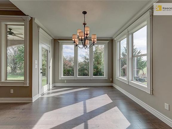 Double-pane vinyl windows with low-e glass.Programmable thermostat for enhanced energy efficiency and energy-efficient hot water heater.