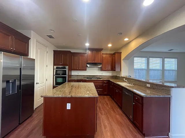 465 W Saint Francis Ave — Photo 1