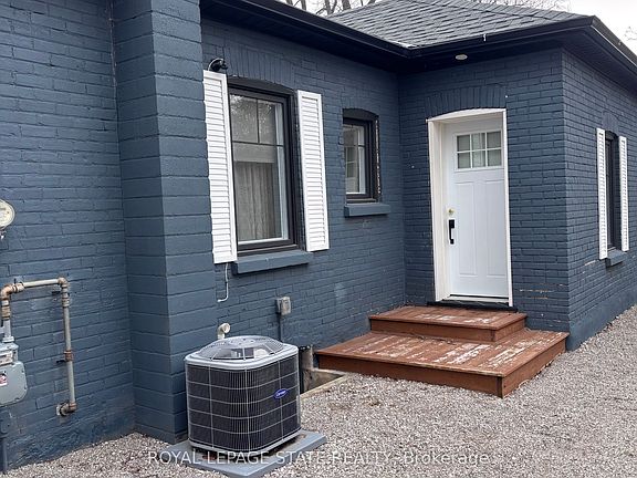 3rd image of 742 Mount Pleasant Rd