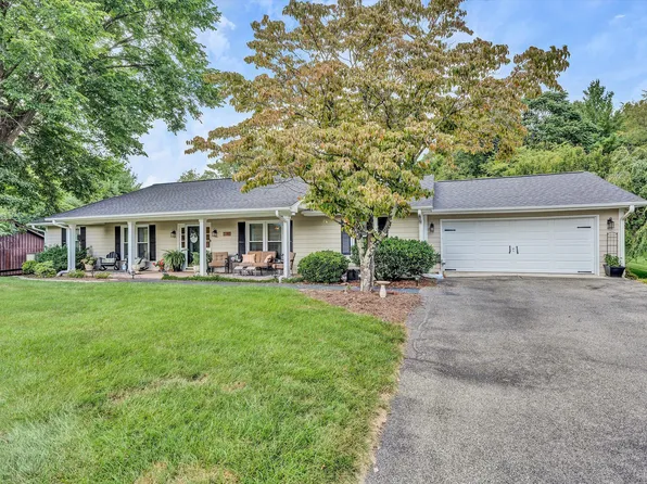 5963 Saddleridge Rd, Roanoke, VA 24018