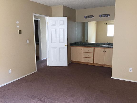 3rd image of 4541 Cherokee Ave APT 6