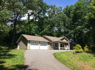 253 School Rd E, Asheville, NC 28803