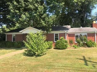 1009 Park St, Trenton, TN 38382