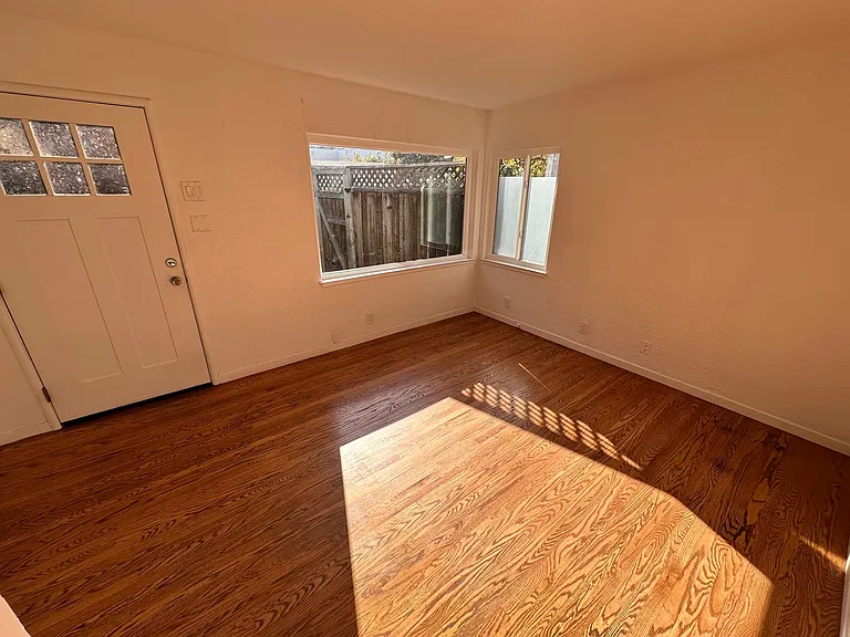 1380 Hearst Ave — Photo 8