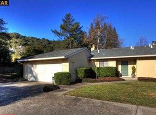722 Augusta Dr, Moraga, CA 94556