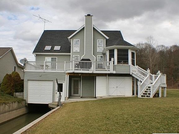 2nd image of 2851 Apple Valley Dr