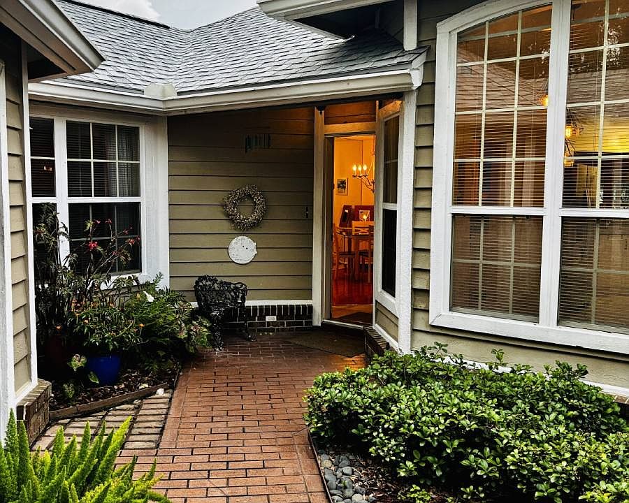 1st image of 109 Bay Hill Ct