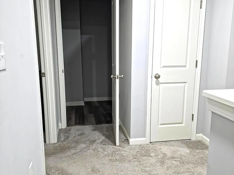 430 Village Creek Dr #B — Photo 33