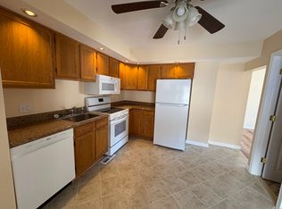 15 Gardners Ln #1, Ansonia, CT 06401