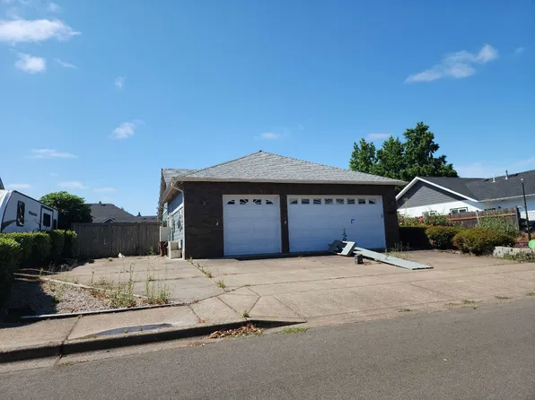 1290 Frogs Leap Ln, Eugene, OR 97404