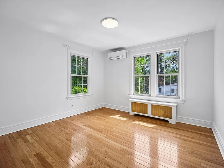 155 Sunset Ln — Photo 24
