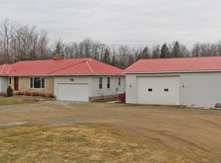 2134 New Rd, Waterford, PA 16441