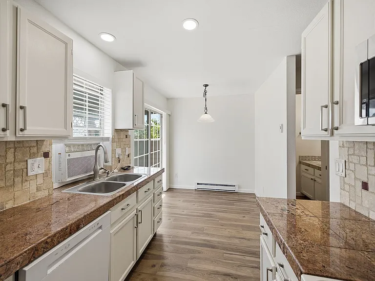 2828 Silverplume Dr #S2 — Photo 7
