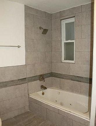 4th image of 1647 N Francisco Ave #1