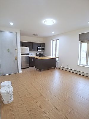 2nd image of 542 Eastern Pkwy APT 4C