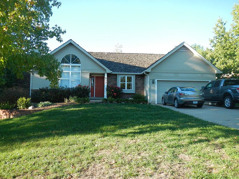 1st image of 653 N Cedar Lake Dr W