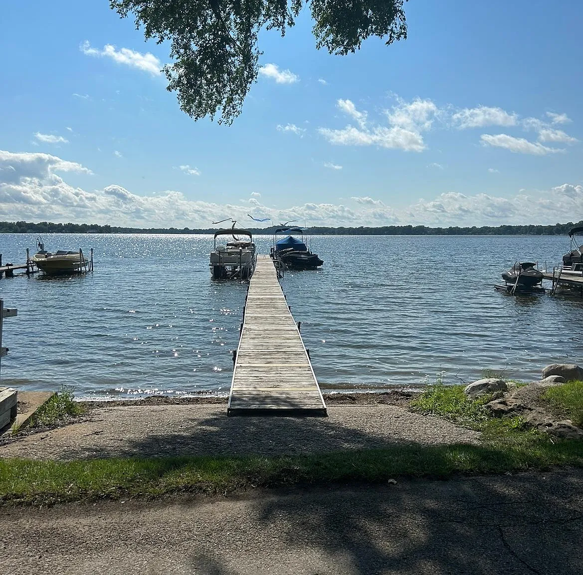 4 bed, 1072 sqft, $2,300 — Photo 1