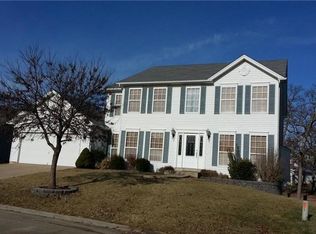 114 Meadowgate Ct, Saint Peters, MO