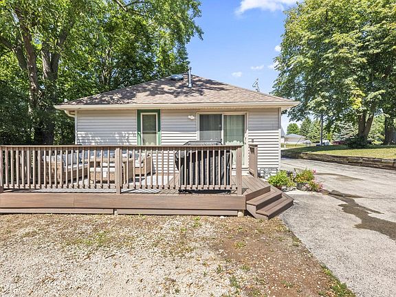 3rd image of N52W35379 W Lake DRIVE