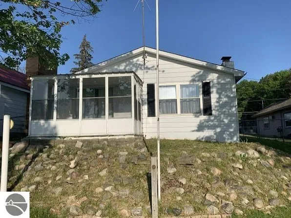 5199 Lucinda Dr, Prescott, MI 48756