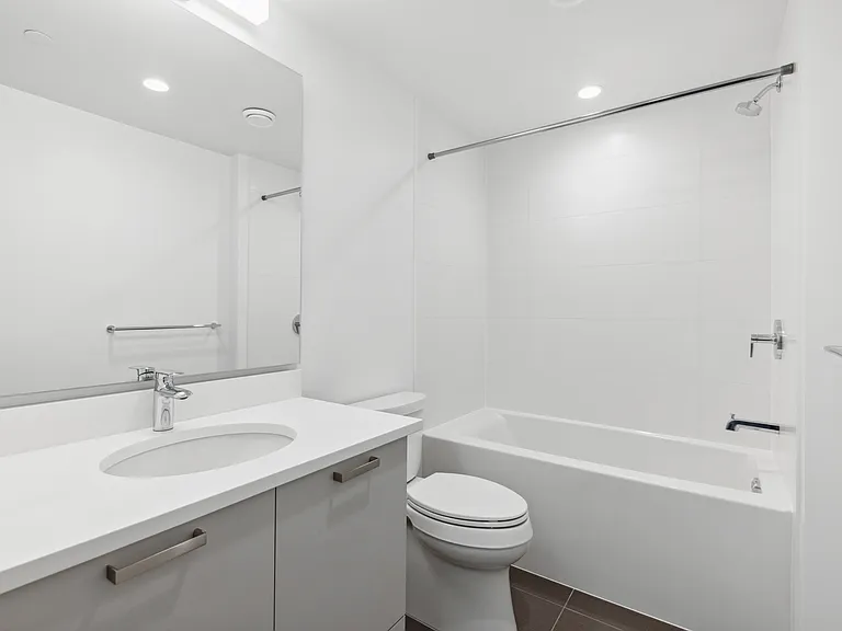 3435 Sawmill Cres — Photo 56