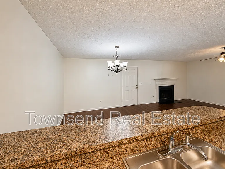 1921-4 Sardonyx Rd — Photo 6