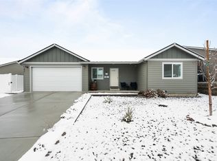 272 Hammond Ln, Rock Island, WA 98850