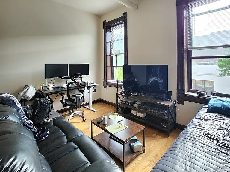 959 W Armitage Ave #2B — Photo 6