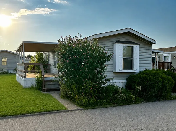 27W370 Geneva Rd Lot 124, West Chicago, IL 60185