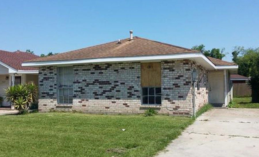 1st image of 5820 S Oak Dr