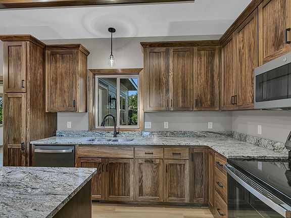 2nd image of 1191 208th St E