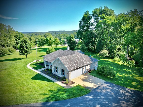 3rd image of 2265 Bambi Ln