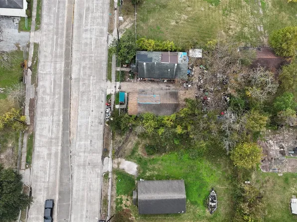 2917 Altoona St, Houston, TX 77026