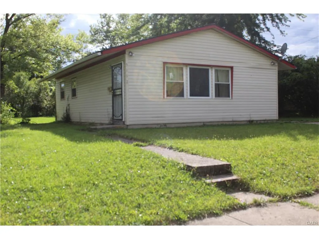 5192 Gardendale Ave photo 1