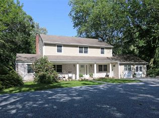 70 Old Field Rd, Huntington, NY 11743