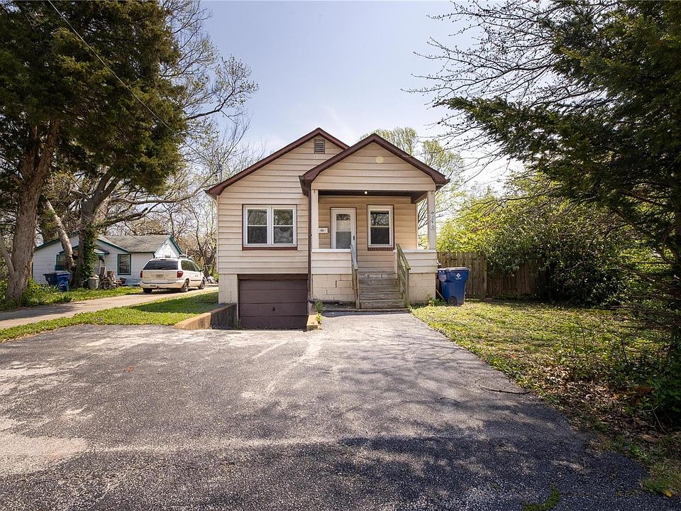 1st image of 3240 Royalton Ave