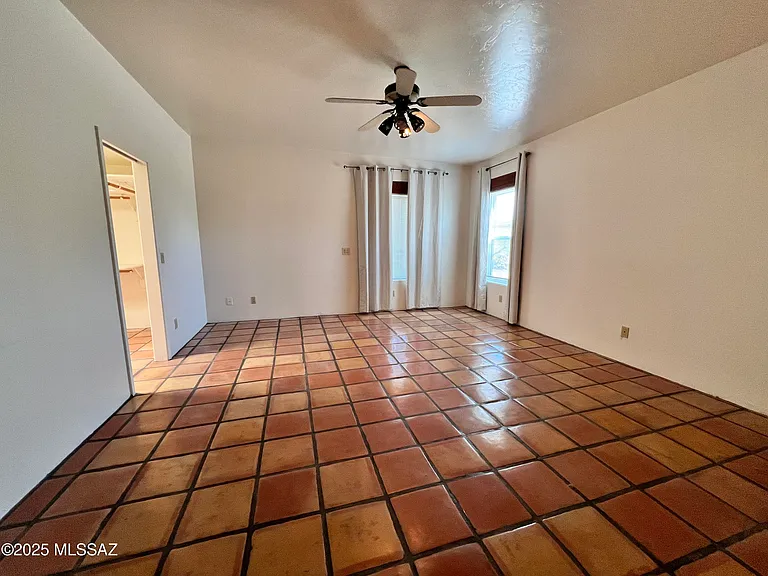 1040 N Wentworth Rd — Photo 26
