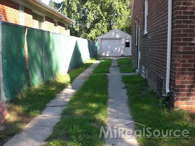 2nd image of 13653 Edmore Dr