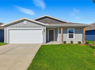 621 W Bluebird St, Gardner, KS 66030