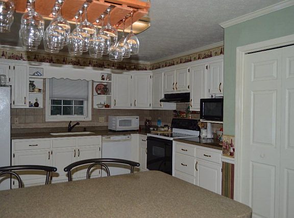 2nd image of 1717 Shenandoah Dr