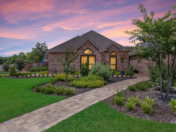 2105 Norwood Ln, Arlington, TX 76013