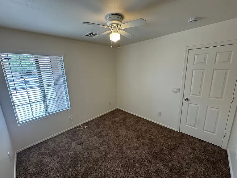 1225 W Darrel Rd — Photo 17