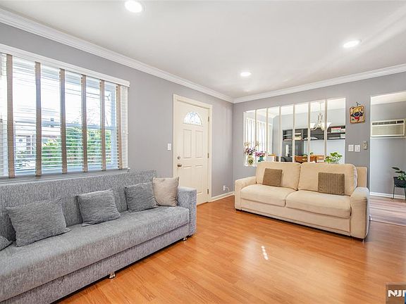 3rd image of 175 Hillside Ave