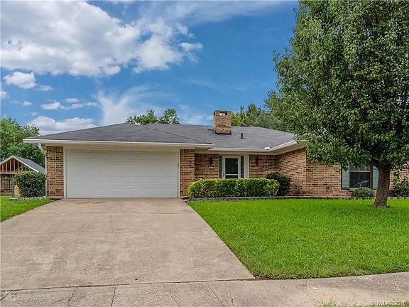 2nd image of 5407 Hollyhock Ln